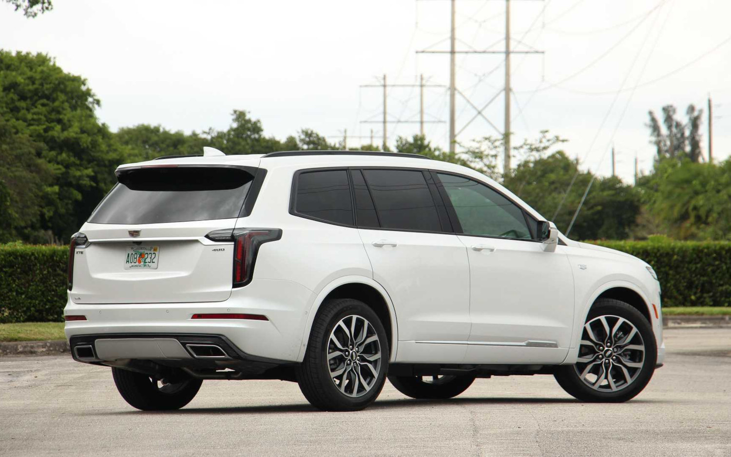 Comparison Buick Enclave Avenir 2021 vs Cadillac XT6 Sport 2021 SUV Drive